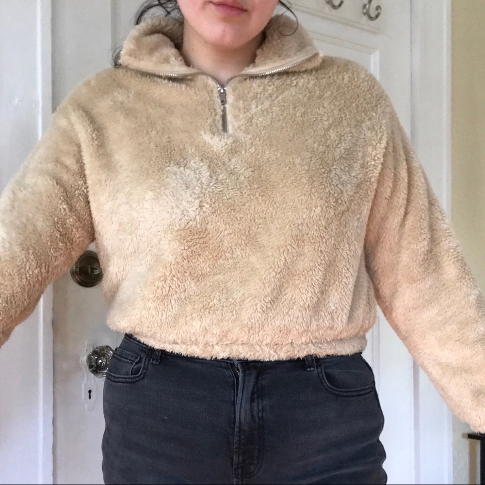⭕️❌SOLD❌⭕️ Cropped quarter zip fuzzy pullover